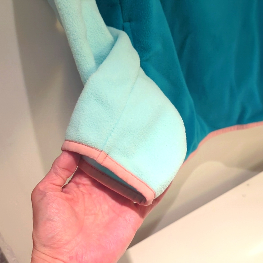 Lands' End retro look, new last winter, fleece aqua, teal, pink, snaps, small - Picture 8 of 15